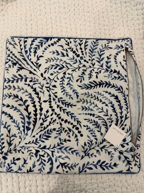 Serena & Lily Blue and White Botanical Pillow Cover